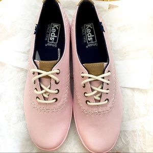 NWT Baseball stitch keds